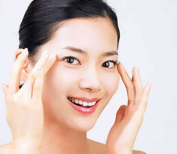 什么樣的人笑起來(lái)好看？如何避免笑起來(lái)像鬼？
