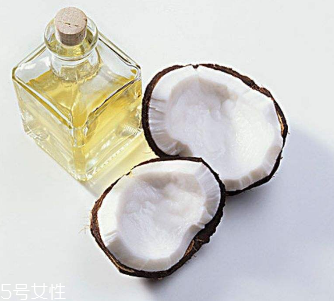 椰子油是酸性還是堿性？屬于弱酸性