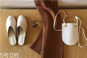 aiou是什么牌子？極簡(jiǎn)風(fēng)個(gè)性包袋
