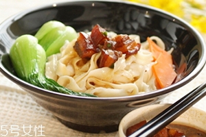 刀削面的鹵子怎么做？