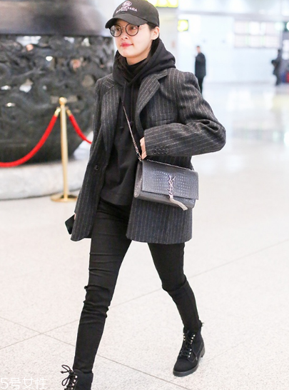 棒球帽怎么搭配衣服？素顏也能hold住
