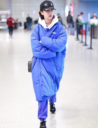 棒球帽怎么搭配衣服？素顏也能hold住