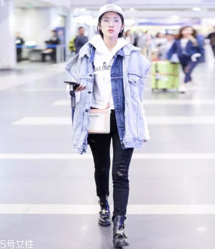 馬甲里面配什么衣服好看？換季疊搭全靠它