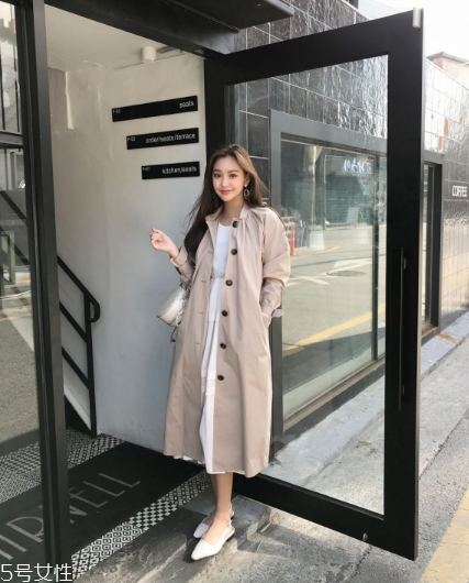 連衣裙配什么外套？讓你甜美又減齡