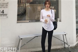 長袖t恤怎么搭配？屬于你的最佳出門穿搭
