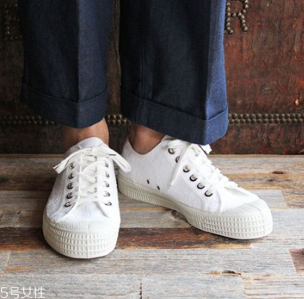 novesta鞋子多少錢(qián)？國(guó)寶級(jí)的經(jīng)典款