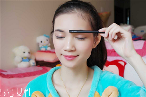 內(nèi)眼線(xiàn)怎么卸妝 畫(huà)內(nèi)眼線(xiàn)產(chǎn)品推薦