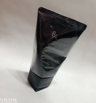 pola按摩膏多少錢(qián) 肌膚喝飽水的感覺(jué)
