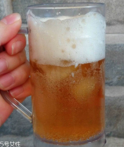 熊貓王啤酒好喝不好喝？熊貓王啤酒口味實測