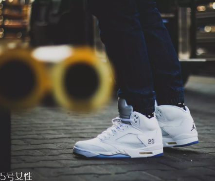 小白鞋洗了變黃怎么辦？小白鞋越洗越黃補救方法