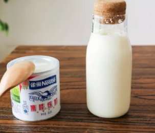 奶蓋怎么喝？奶蓋的正宗喝法