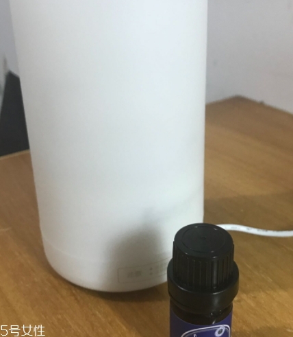 玫瑰精油可以去斑嗎？玫瑰精油怎么祛斑