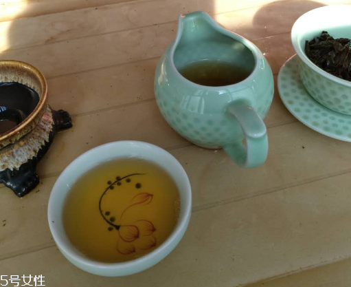 紅茶是酸性還是堿性？