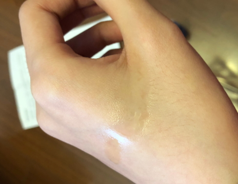 單方精油可以直接涂臉上嗎？哪些單方精油可以直接涂抹
