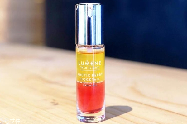 lumene雞尾酒精華油怎么用？能單獨用嗎？
