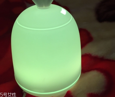 香薰機可以加香水嗎？香薰機香水可以代替精油嗎