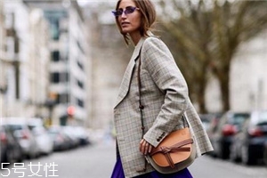 loewe gate bag多少錢？羅意威18新款馬鞍包價(jià)格