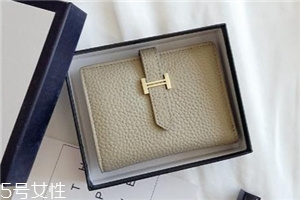 錢包是牛皮好還是羊皮好？錢包牛皮和羊皮對比