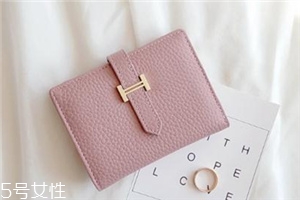錢(qián)包是長(zhǎng)款好還是短款好？錢(qián)包長(zhǎng)款和短款的區(qū)別