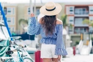 一字肩衣服配什么褲子？一字肩上衣搭配褲子圖片