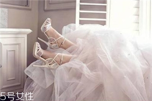 婚鞋可以借別人穿嗎？婚鞋借人的講究