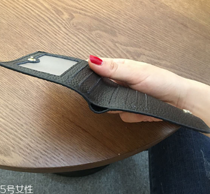 錢包開膠了用什么粘？錢包開膠解決方法