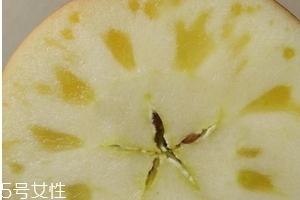 冰糖心蘋果爛心是什么原因？冰糖心蘋果里面發(fā)黑