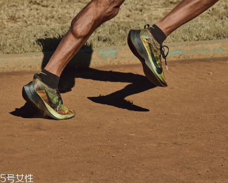 耐克3d打印跑步鞋怎么樣？nike zoom vaporfly elite flyprint評(píng)測