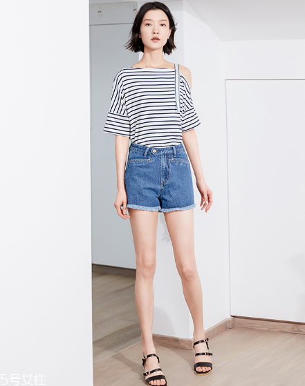 肩膀不好看穿什么衣服？適合肩型不好的穿搭推薦