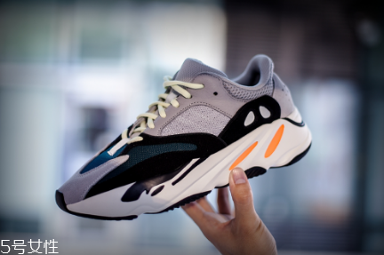 yeezy 700開箱測評(píng) yeezy 700上腳腳感怎么樣
