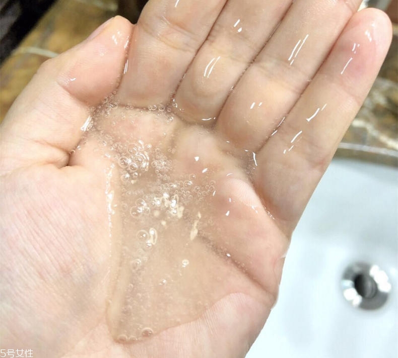 pure smile藝妓臉譜面膜有幾個版本？適合敏感肌嗎？