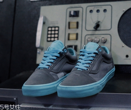 vans聯(lián)名c2h4太空零重力系列板鞋發(fā)售時(shí)間_多少錢？