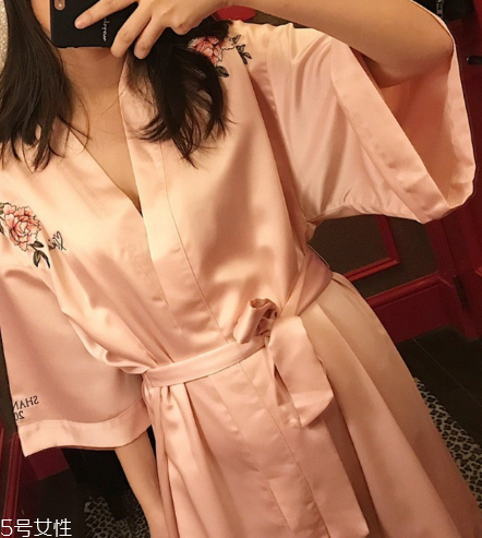 睡衣腰帶怎么系？睡衣腰帶常見系法