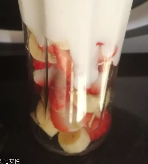 老酸奶怎么吃好吃？老酸奶推薦吃法