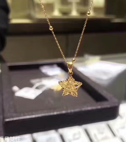 項鏈是黃金還是k金好？項鏈選黃金還是k金