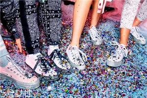 converse匡威聯(lián)名miley cyrus系列多少錢(qián)_在哪買(mǎi)？