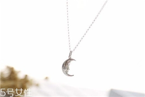 lily charmed是什么檔次？lily charmed項(xiàng)鏈檔次