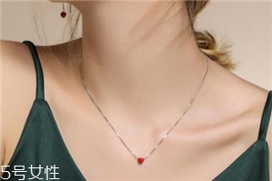 項(xiàng)鏈m扣怎樣防開(kāi)口？項(xiàng)鏈m扣總掉怎么處理