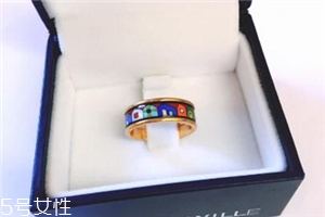 戒指為什么要戴在無(wú)名指上？戒指戴在無(wú)名指的含義