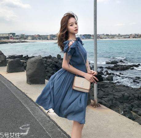 皮膚黃穿什么顏色顯白？適合黃皮女生的衣服顏色