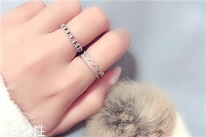 戒指戴食指是什么意思？戒指戴食指上代表什么含義