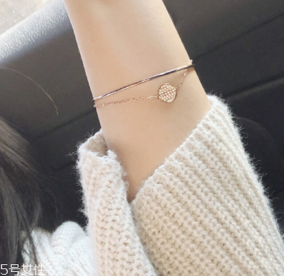 手鏈可以兩只手同時戴嗎？手鏈可以兩只手一起戴嗎