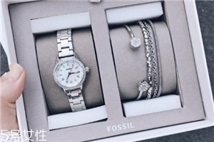 fossil手表防水嗎？fossil手表防水性怎么樣？