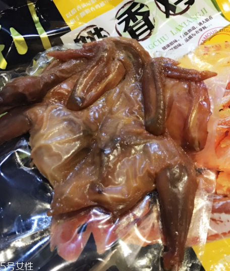 臘雞可以帶上飛機(jī)嗎？坐飛機(jī)可以帶臘雞嗎？