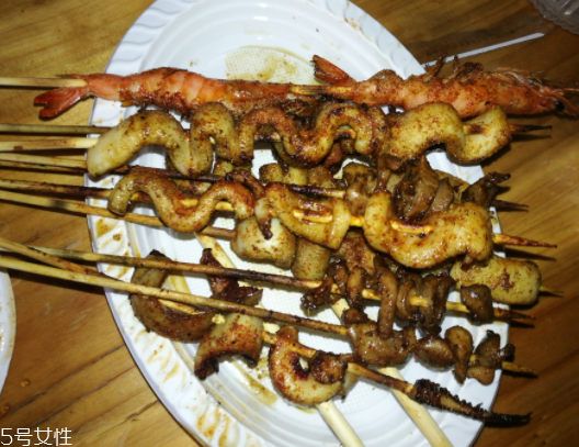 魷魚(yú)是烏賊嗎？魷魚(yú)跟烏賊是一種嗎？