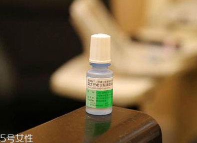 眼藥水滴眼睛有點(diǎn)刺痛 眼藥水滴了刺痛正常嗎？