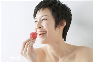 假體隆胸要注意些什么 假體隆胸術(shù)前準備