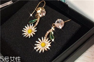 耳環(huán)掉下水道怎么辦？耳環(huán)掉下水道怎么撿