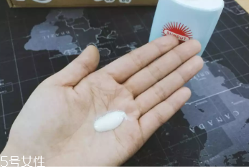 高絲suncut藍(lán)瓶防曬霜是物理防曬嗎？會(huì)不會(huì)搓泥