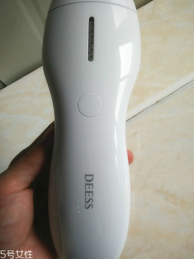 deess脫毛儀怎么用？蒂絲脫毛儀使用方法